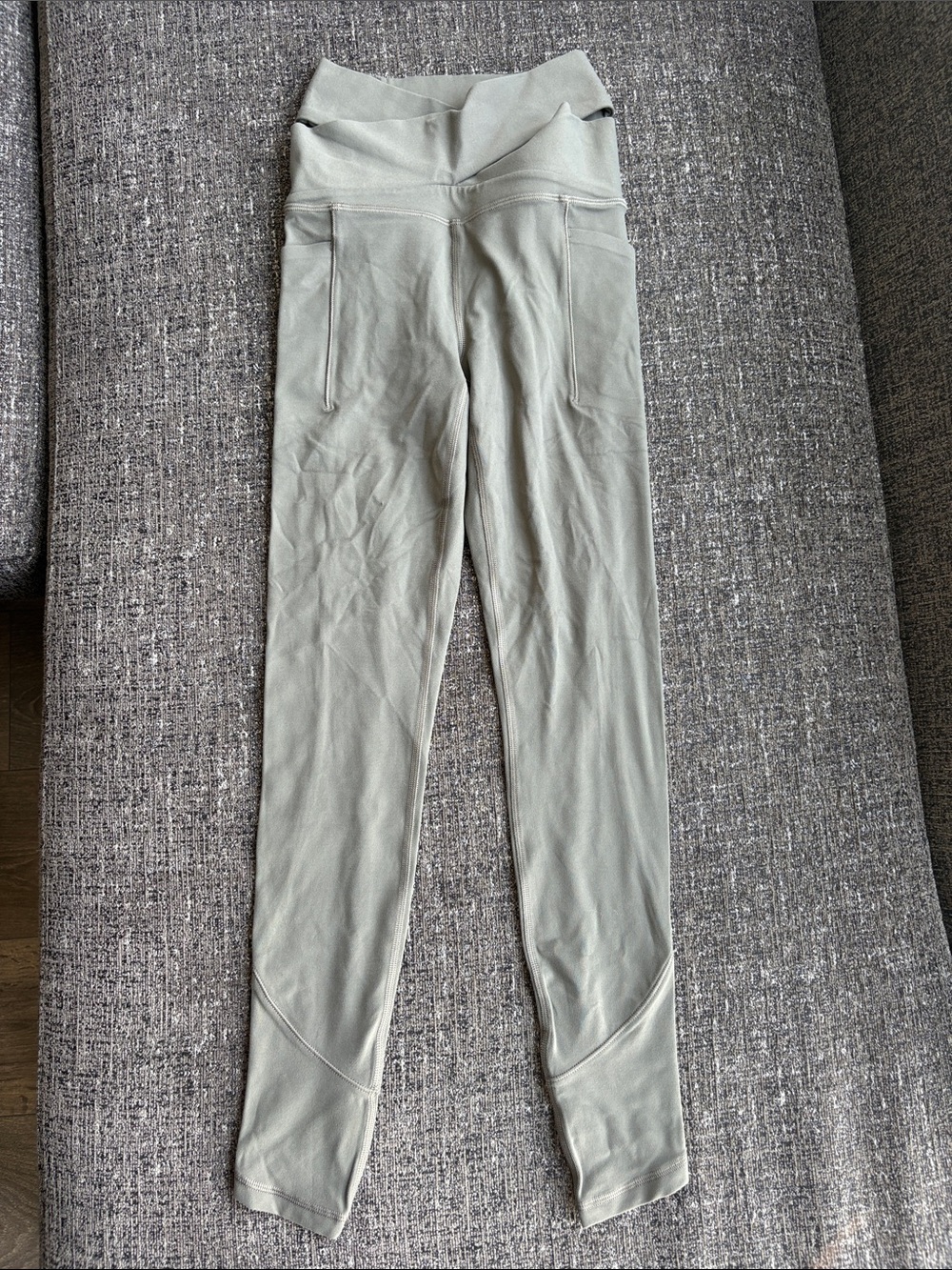 Athleta Salutation Stash Wrap Tight in Hematite Grey Size XXS